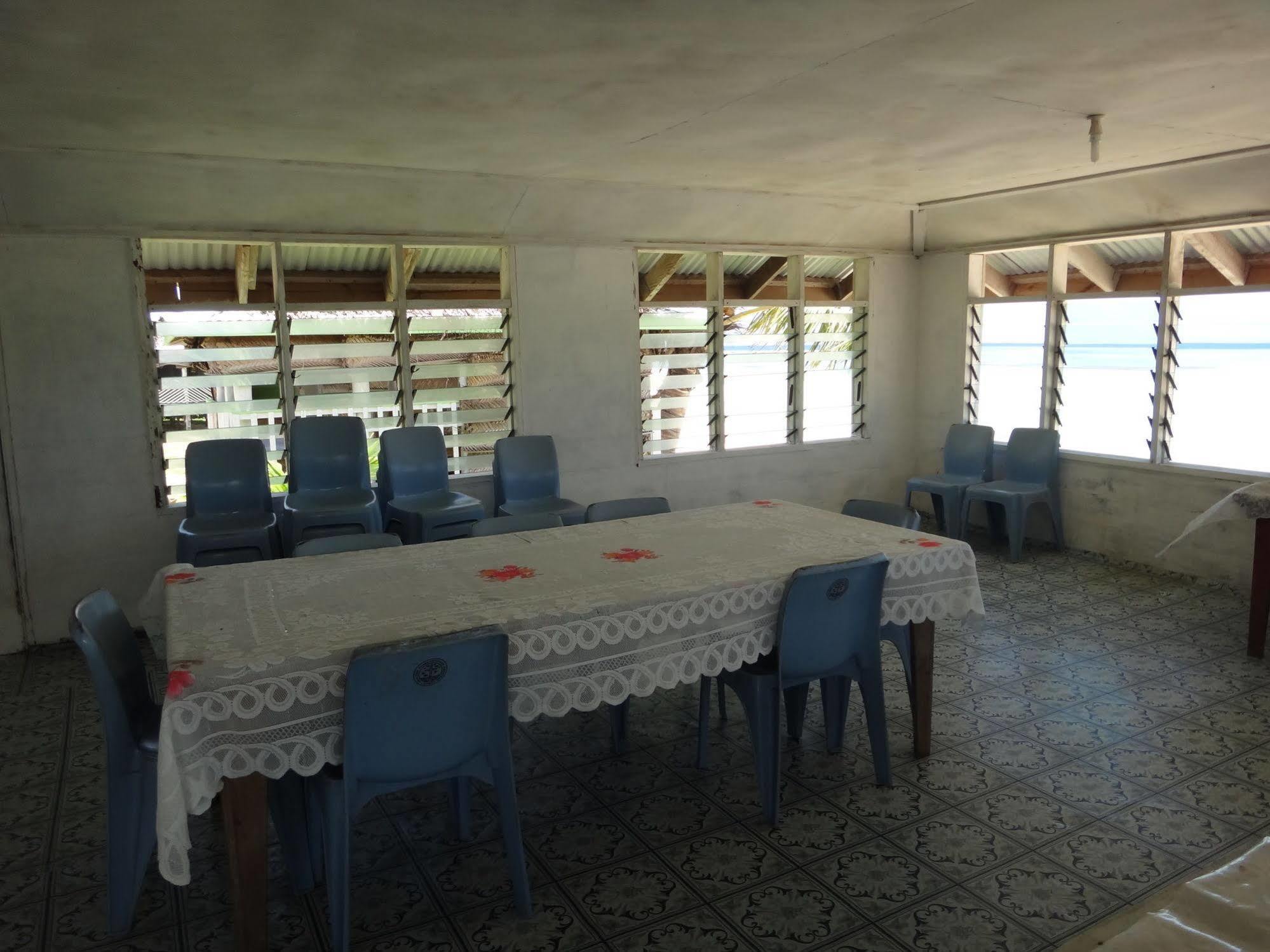 Tailua Beach Fales Manase Екстер'єр фото