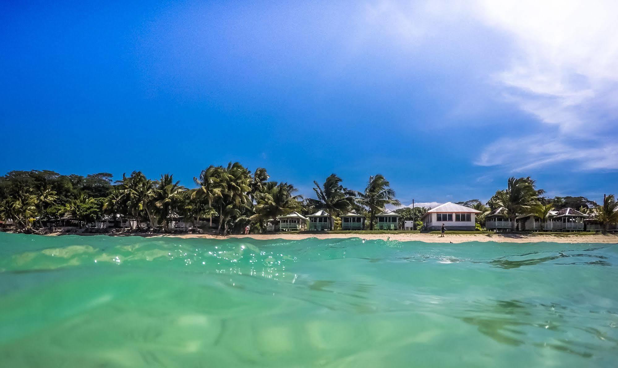 Tailua Beach Fales Manase Екстер'єр фото
